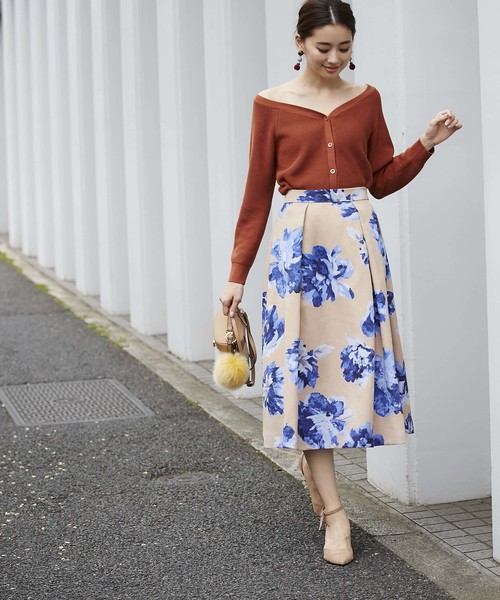 12Twelve Agenda（トゥエルブ　アジェンダ）の「シャクヤク柄フレアスカート（スカート・レディース・ベージュ/ネイビー/オフホワイト・M）」の18枚目の写真