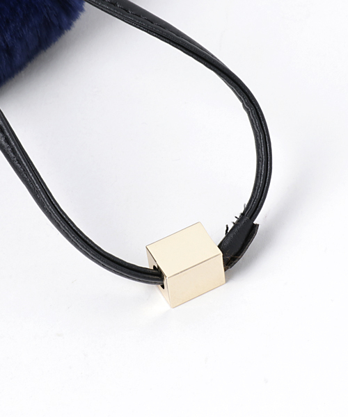 RIVE DROITE（リヴドロワ）の「2Wayファー巾着（ショルダーバッグ・レディース・パープル/ネイビー/ライトベージュ・FREE）」の8枚目の写真