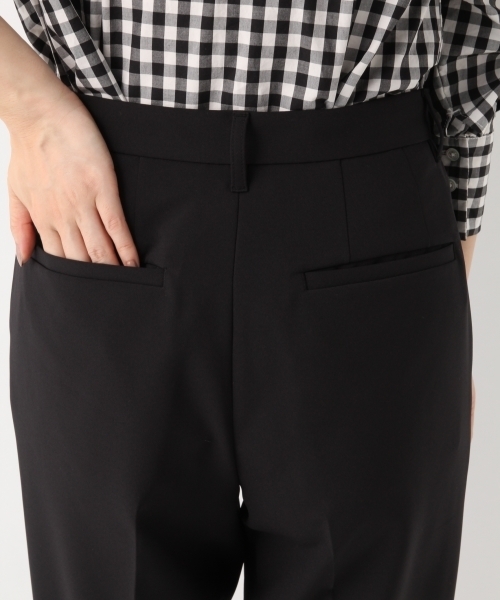 A part by（アパートバイ）の「P/PUソフトテーパードパンツ　782082（その他パンツ・レディース・ブラック/オフホワイト/ブラック系その他/ブラック系その他2・SMALL/MEDIUM/LARGE）」の13枚目の写真