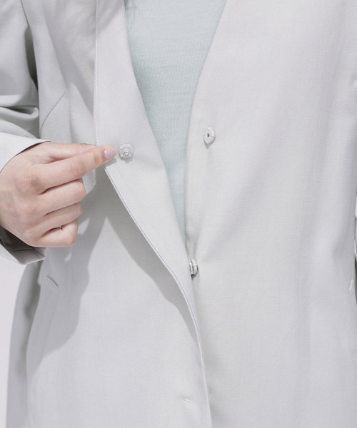 NANO universe（ナノユニバース）の「【WEB限定】 ウエストリボンノーカラーコート（その他アウター・レディース・ライトグレー/ベージュ/その他1/その他2・36/38）」の18枚目の写真