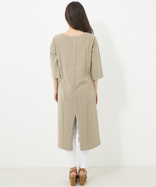 AZUL by moussy（アズールバイマウジー）の「ピグメントカットロングカーディガン（カーディガン/ボレロ・レディース・ライトブラック/ライトブルー/ベージュ・MEDIUM/SMALL）」の19枚目の写真