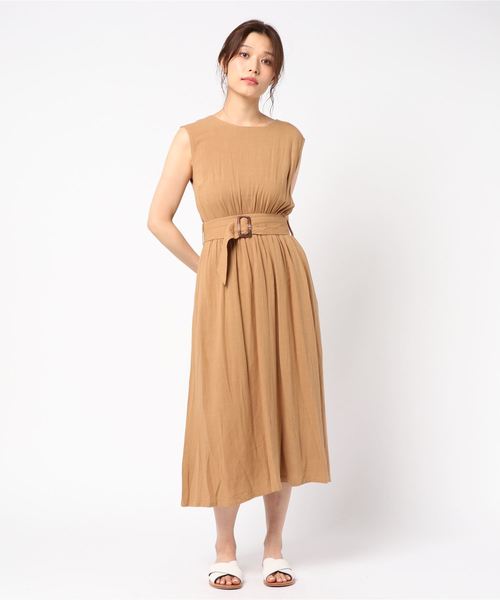 Cheek(チーク)の「麻レーヨンベルテッドノースリワンピース(ワンピース・レディース・ブラック/ベージュ/キャメル/レッド・MEDIUM)」の11枚目の写真