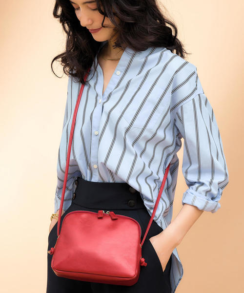 green label relaxing（グリーンレーベルリラクシング）の「SC クラシック ポシェット（ショルダーバッグ・レディース・ブラック/ブラウン/レッド/ベージュ/ピンク・FREE）」の5枚目の写真