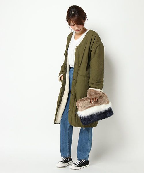 VENCEEXCHANGE（ヴァンスエクスチェンジ）の「バイカラーエコファークラッチバッグ（クラッチバッグ・レディース・ベージュ/グレー/ライトグレー・FREE）」の10枚目の写真