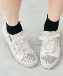 KOBE LETTUCE | 付け替えリボン付き2Wayグリッタートゥローカットスニーカー(スニーカー)