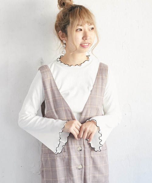 PairPair（ペアペア）の「リブメロー袖フレアトップス(長袖)（Tシャツ/カットソー・レディース・ブラック/オフホワイト/ライトグリーン/ラベンダー・FREE）」の8枚目の写真