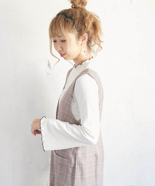 PairPair（ペアペア）の「リブメロー袖フレアトップス(長袖)（Tシャツ/カットソー・レディース・ブラック/オフホワイト/ライトグリーン/ラベンダー・FREE）」の9枚目の写真