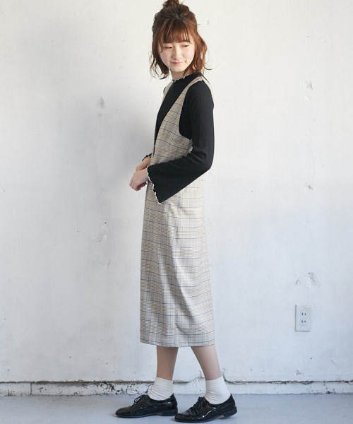 PairPair（ペアペア）の「リブメロー袖フレアトップス(長袖)（Tシャツ/カットソー・レディース・ブラック/オフホワイト/ライトグリーン/ラベンダー・FREE）」の12枚目の写真