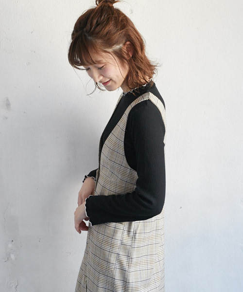 PairPair（ペアペア）の「リブメロー袖フレアトップス(長袖)（Tシャツ/カットソー・レディース・ブラック/オフホワイト/ライトグリーン/ラベンダー・FREE）」の15枚目の写真