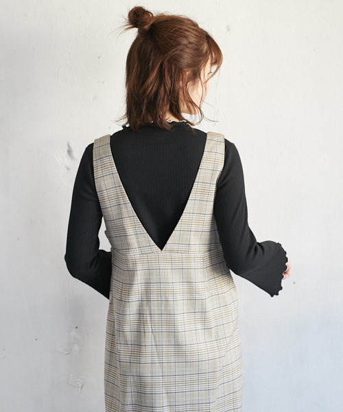 PairPair（ペアペア）の「リブメロー袖フレアトップス(長袖)（Tシャツ/カットソー・レディース・ブラック/オフホワイト/ライトグリーン/ラベンダー・FREE）」の16枚目の写真