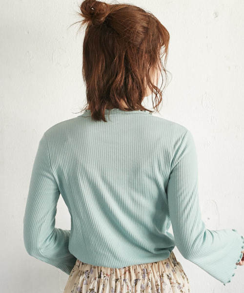 PairPair（ペアペア）の「リブメロー袖フレアトップス(長袖)（Tシャツ/カットソー・レディース・ブラック/オフホワイト/ライトグリーン/ラベンダー・FREE）」の22枚目の写真