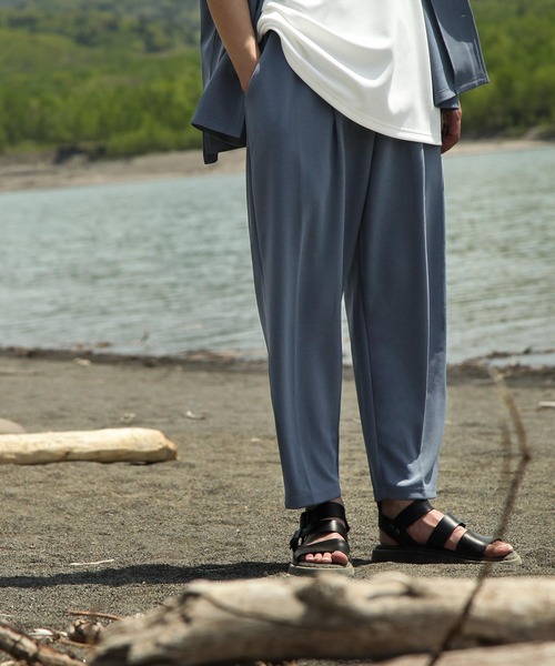 NILWAY(ニルウェイ)の「ジョーゼット リラックスバルーンパンツ【イージーケア】(スラックス・メンズ・ブラック/ベージュ/ネイビー/ブラウン/グレー/ライトベージュ/グリーン/グレイッシュベージュ/ブルーグレー・MEDIUM/LARGE)」の4枚目の写真