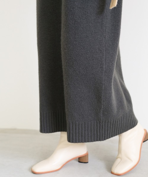 select MOCA(セレクトモカ)の「Uネックウールニットロングワンピース/リブ袖&裾シンプルマキシニットワンピース(ワンピース・レディース・ブラウン/ミント/チャコール・FREE)」の9枚目の写真