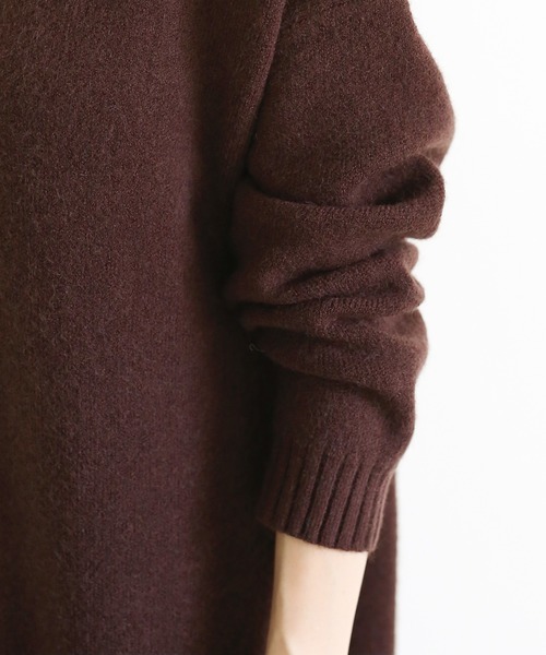 select MOCA(セレクトモカ)の「Uネックウールニットロングワンピース/リブ袖&裾シンプルマキシニットワンピース(ワンピース・レディース・ブラウン/ミント/チャコール・FREE)」の13枚目の写真
