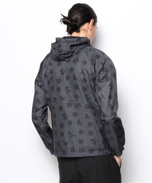 PUMA（プーマ）の「裏トリコット ウーブンジャケット - puma play time（ナイロンジャケット・メンズ・ブラック/グリーン/ブルー/ネイビー/グレー・MEDIUM/LARGE/XO/SMALL/O）」の8枚目の写真