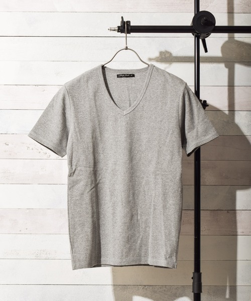 B.I.D.（ビーアイディー）の「《Bling Leads》ＶネックＴシャツ（Tシャツ/カットソー・レディース・チャコールグレー/グレー/ブラック×ホワイト/ネイビー/ブラック/ホワイト/ワインレッド/ブラウン/カーキ・MEDIUM/X-LARGE/LARGE）」の6枚目の写真