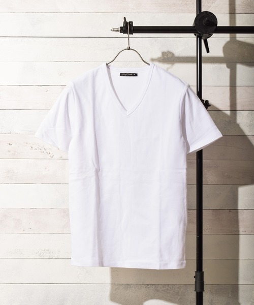 B.I.D.（ビーアイディー）の「《Bling Leads》ＶネックＴシャツ（Tシャツ/カットソー・レディース・チャコールグレー/グレー/ブラック×ホワイト/ネイビー/ブラック/ホワイト/ワインレッド/ブラウン/カーキ・MEDIUM/X-LARGE/LARGE）」の2枚目の写真