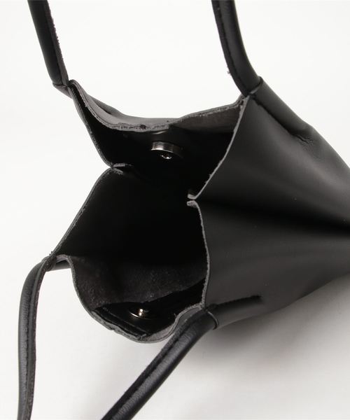 Aunt Marie's（アントマリーズ）の「AUNT MARIE’S　レザートートショルダーバッグ（トートバッグ・レディース・ブラック/ベージュ/カーキ・FREE）」の20枚目の写真