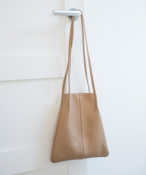 Aunt Marie's（アントマリーズ）の「AUNT MARIE’S　レザートートショルダーバッグ（トートバッグ・レディース・ブラック/ベージュ/カーキ・FREE）」の14枚目の写真