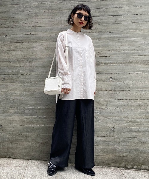 PAGEBOY(ページボーイ)の「バックリボンBIGシャツ(シャツ/ブラウス・レディース・ブラック/オフホワイト/グレイッシュベージュ・FREE)」の15枚目の写真