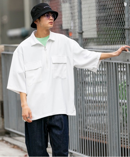 Beno（ビーノ）の「ソフトジョーゼット / ビッグシルエット ハーフジップ プルオーバー 5分袖 シャツ（シャツ/ブラウス・メンズ・ブラック/オフホワイト/ミント/ライトベージュ・M/L）」の2枚目の写真