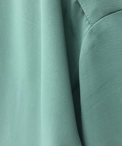 Beno（ビーノ）の「ソフトジョーゼット / ビッグシルエット ハーフジップ プルオーバー 5分袖 シャツ（シャツ/ブラウス・メンズ・ブラック/オフホワイト/ミント/ライトベージュ・M/L）」の10枚目の写真