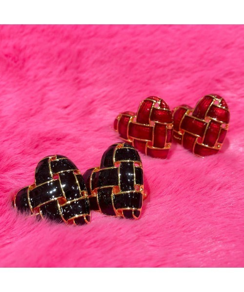 Ray BEAMS（レイビームス）の「Ray BEAMS / メッシュ エポハート イヤリング（イヤリング・レディース・レッド/ブラック・ONE SIZE）」の5枚目の写真