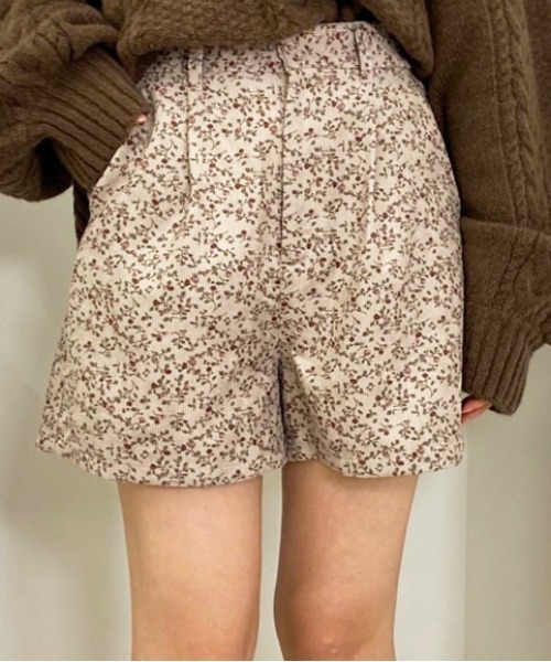 apres jour（アプレジュール）の「【3周年記念アイテム】コーデュロイフラワーショートパンツ【ZOZOTOWN限定アイテム】（その他パンツ・レディース・ダークブラウン/ネイビー/ライトベージュ・X-LARGE/フリー）」の9枚目の写真