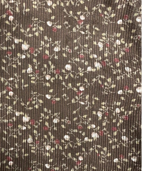 apres jour（アプレジュール）の「【3周年記念アイテム】コーデュロイフラワーショートパンツ【ZOZOTOWN限定アイテム】（その他パンツ・レディース・ダークブラウン/ネイビー/ライトベージュ・X-LARGE/フリー）」の8枚目の写真