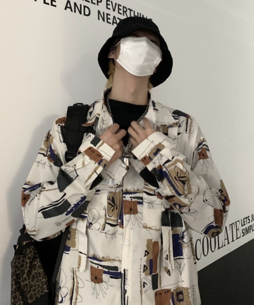 KOR（ケーオーアール）の「ベルト付総柄シャツ（シャツ/ブラウス・メンズ・ホワイト/ブラック・M/L/XL）」の10枚目の写真