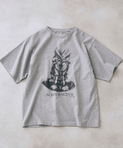 JOURNAL STANDARD relume（ジャーナルスタンダード　レリューム）の「【円谷プロ＆JOURNALSTANDARD relume】ウルトラ怪獣Tシャツ（Tシャツ/カットソー・メンズ・グレー系その他/ホワイト系その他/ホワイト/ホワイト系その他2/グレー・MEDIUM/LARGE）」の4枚目の写真