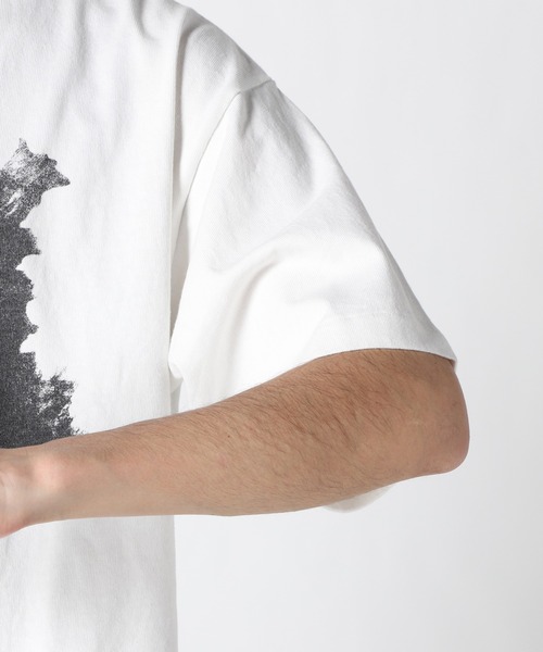 JOURNAL STANDARD relume（ジャーナルスタンダード　レリューム）の「【円谷プロ＆JOURNALSTANDARD relume】ウルトラ怪獣Tシャツ（Tシャツ/カットソー・メンズ・グレー系その他/ホワイト系その他/ホワイト/ホワイト系その他2/グレー・MEDIUM/LARGE）」の16枚目の写真