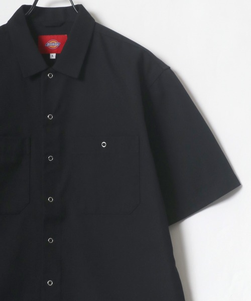 Dickies（ディッキーズ）の「Dickies/ディッキーズ オーバーサイズ T/Cツイル レギュラーカラー 半袖シャツ/ワークシャツ（シャツ/ブラウス・メンズ・チャコールグレー/ブラック/ベージュ/アイボリー/ホワイト系その他/グレー系その他/ブラック系その他/ベージュ系その他・M/L/XL）」の4枚目の写真