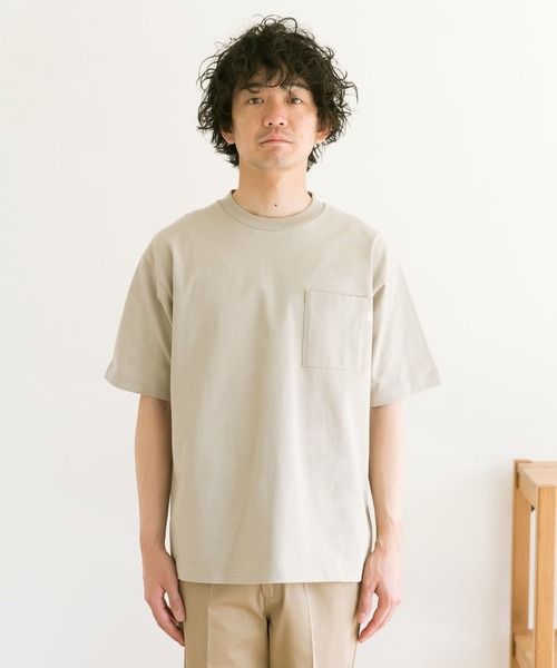 URBAN RESEARCH DOORS（アーバンリサーチドアーズ）の「オーガニックコットンボックスTシャツ（Tシャツ/カットソー・メンズ・ホワイト/ブラック/グレー系その他/グリーン系その他・40/38）」の5枚目の写真