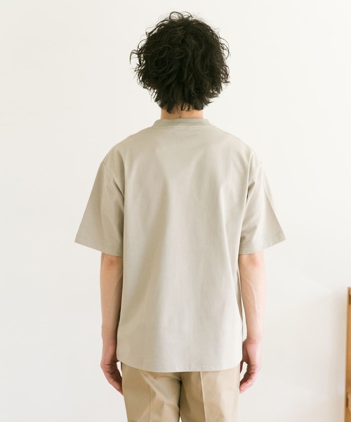 URBAN RESEARCH DOORS（アーバンリサーチドアーズ）の「オーガニックコットンボックスTシャツ（Tシャツ/カットソー・メンズ・ホワイト/ブラック/グレー系その他/グリーン系その他・40/38）」の9枚目の写真