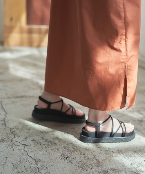 titivate(ティティベイト)の「コードストラッププラットフォームサンダル(サンダル・レディース・ブラック/ベージュ/モカ・LL/S/M/L)」の6枚目の写真