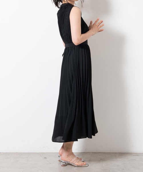 WEGO（ウィゴー）の「WEGO/消しプリーツノースリーブワンピース（ワンピース・レディース・オレンジ系その他2/ブラック・FREE）」の4枚目の写真