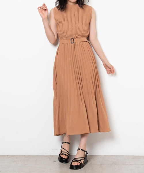 WEGO（ウィゴー）の「WEGO/消しプリーツノースリーブワンピース（ワンピース・レディース・オレンジ系その他2/ブラック・FREE）」の3枚目の写真