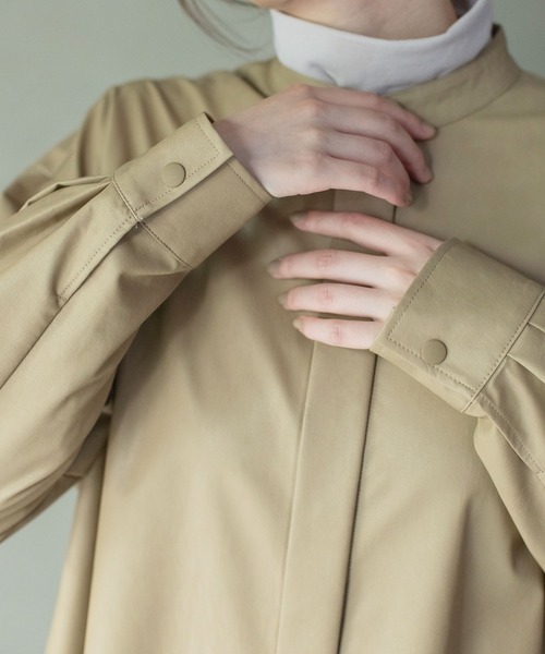 MARECHAL TERRE（マルシャルテル）の「フェイクレザーフリルシャツワンピース（シャツワンピース・レディース・ブラック/ベージュ/セージグリーン/モカ・MEDIUM）」の15枚目の写真