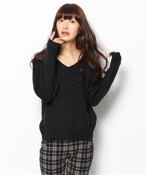 Chico（チコ）の「ナイロンアンゴラソフトドルマンニット（ニット/セーター・レディース・ホワイト/グレー/キャメル/レッド/ネイビー・FREE）」の3枚目の写真