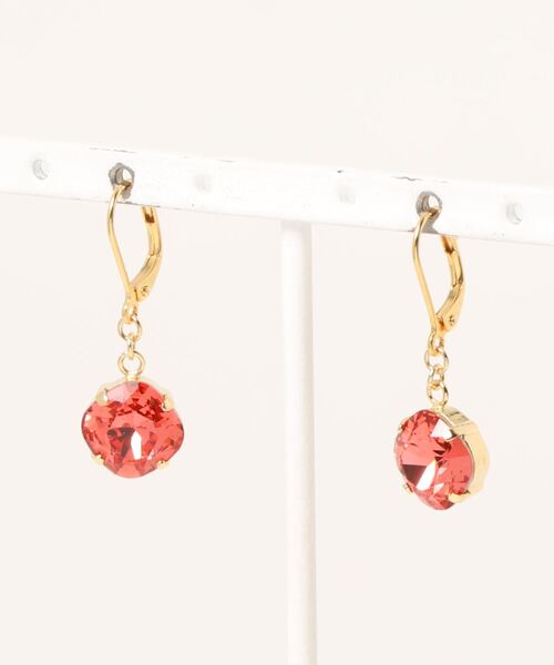 tone(トーン)の「【Le soleil】一粒の輝き スワロフスキーフレンチフックピアス(MA)(ピアス(両耳用)・レディース・その他1/その他/ホワイト系その他/ゴールド・FREE)」の8枚目の写真
