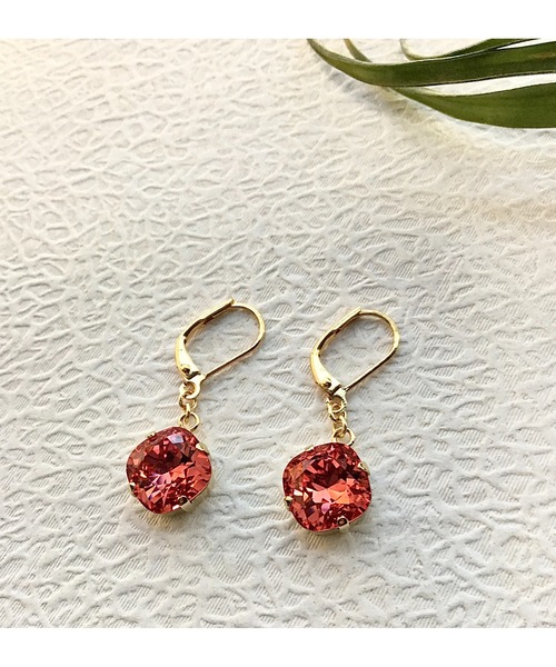 tone(トーン)の「【Le soleil】一粒の輝き スワロフスキーフレンチフックピアス(MA)(ピアス(両耳用)・レディース・その他1/その他/ホワイト系その他/ゴールド・FREE)」の6枚目の写真
