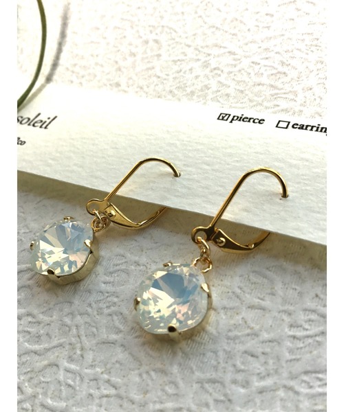 tone(トーン)の「【Le soleil】一粒の輝き スワロフスキーフレンチフックピアス(MA)(ピアス(両耳用)・レディース・その他1/その他/ホワイト系その他/ゴールド・FREE)」の7枚目の写真