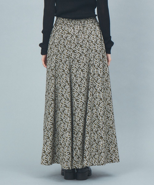 Rouge vif Anna（ルージュヴィフアンナ）の「小花プリントマキシスカート（スカート・レディース・ブラック・フリー）」の3枚目の写真