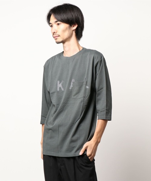 EKAL（エカル）の「EKAL　ロゴ8分袖Tシャツ（Tシャツ/カットソー・メンズ・チャコールグレー/グリーン・MEDIUM/LARGE）」の3枚目の写真