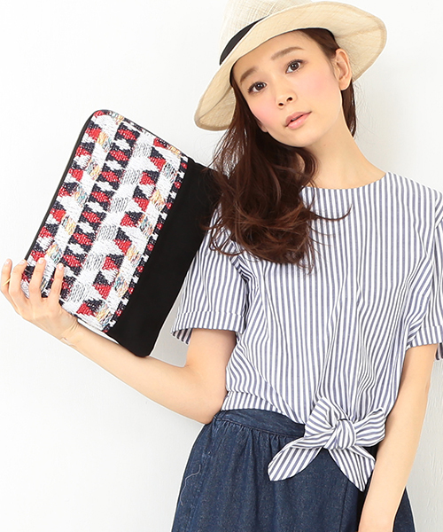 CAROLINA GLASER(カロリナ グレイサー)の「YonetomiTweed×CAROLINA GLASER / ツイードクラッチ(クラッチバッグ・レディース・ホワイト/ブルー・ONE SIZE)」の2枚目の写真