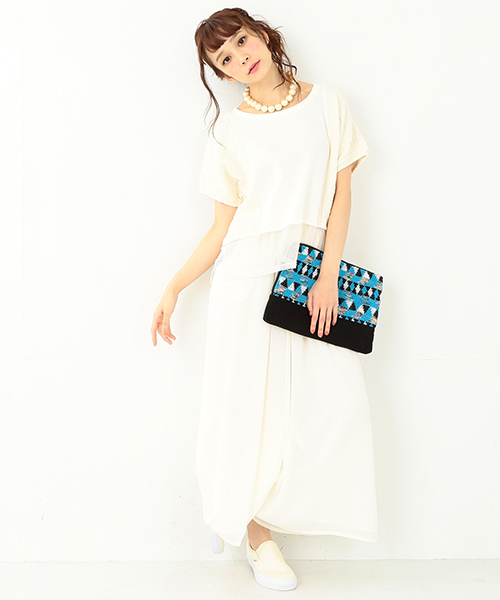 CAROLINA GLASER(カロリナ グレイサー)の「YonetomiTweed×CAROLINA GLASER / ツイードクラッチ(クラッチバッグ・レディース・ホワイト/ブルー・ONE SIZE)」の10枚目の写真