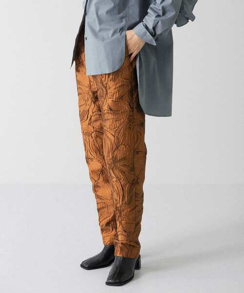 KBF(ケイビーエフ)の「ジャガードテーパードパンツ(その他パンツ・レディース・グリーン/ブラック/ブラウン系その他・ONE)」の4枚目の写真