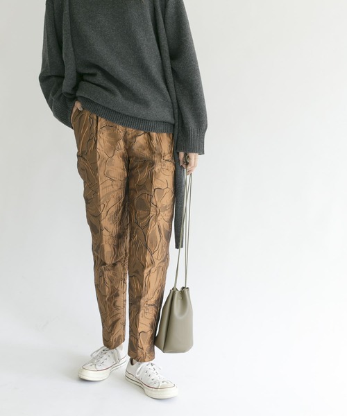 KBF(ケイビーエフ)の「ジャガードテーパードパンツ(その他パンツ・レディース・グリーン/ブラック/ブラウン系その他・ONE)」の9枚目の写真