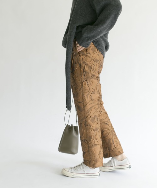 KBF(ケイビーエフ)の「ジャガードテーパードパンツ(その他パンツ・レディース・グリーン/ブラック/ブラウン系その他・ONE)」の11枚目の写真